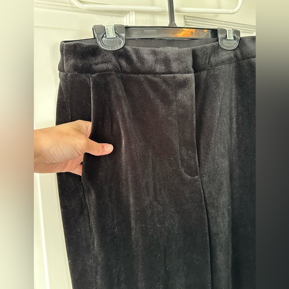 Express Super High-rise Editor Straight Black Velvet Pants - Picture 2 of 8